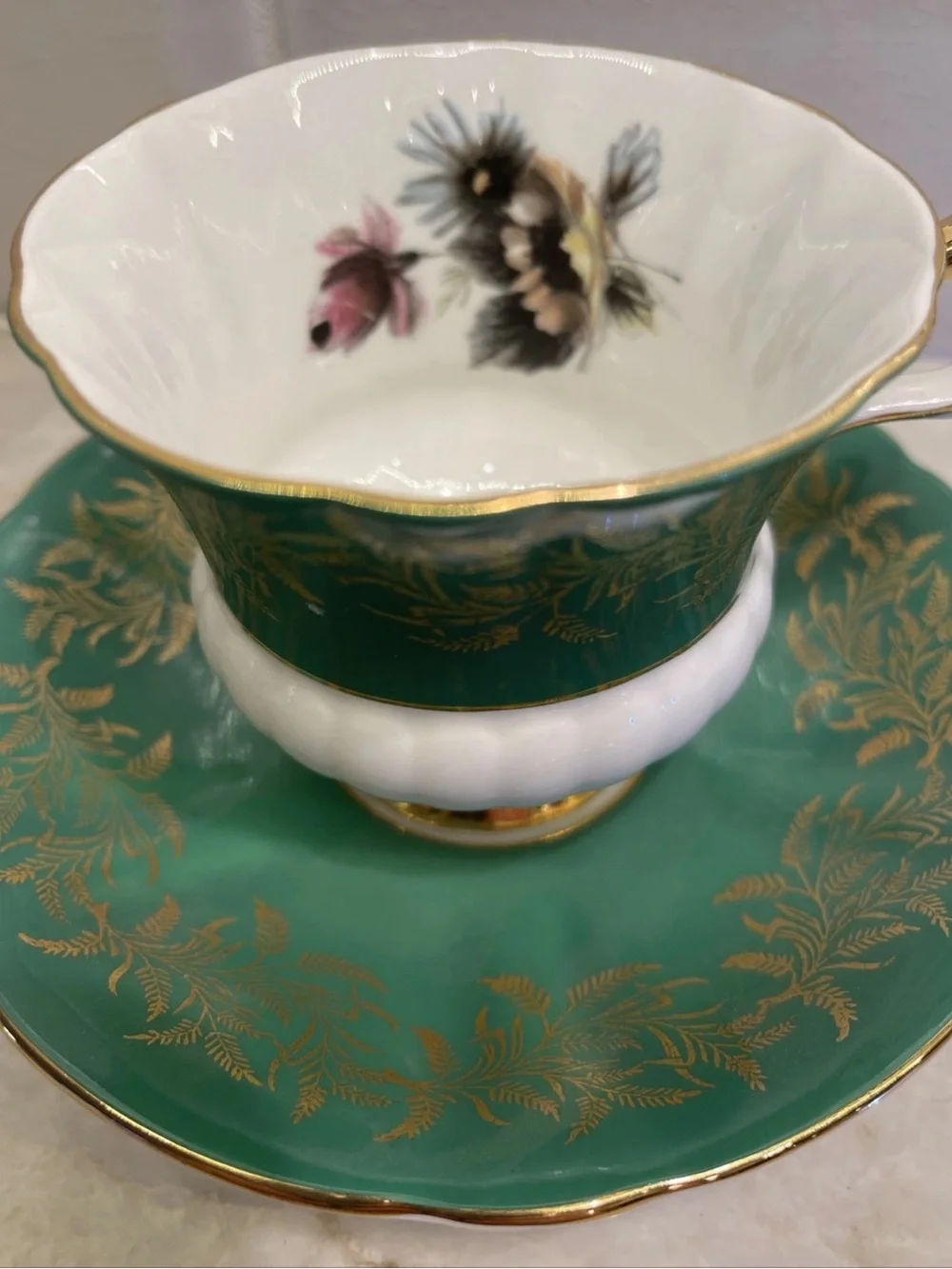 Vintage Royal Windsor Bone China teacup green floral England
